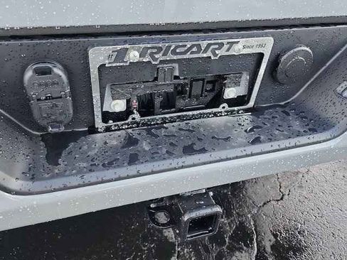 Used 2024 GMC Sierra 1500 Elevation image 18