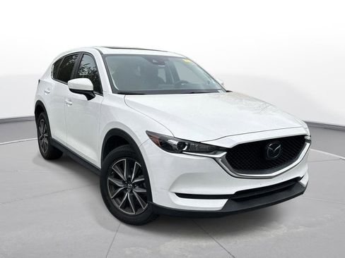 Used 2018 MAZDA CX-5 Touring w/ Preferred Equipment Package image 4