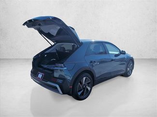 New 2026 Hyundai Ioniq 5 SEL video 2