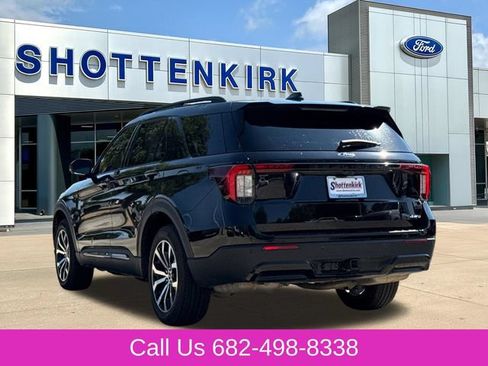 Used 2025 Ford Explorer ST-Line AWD/4WD image 6