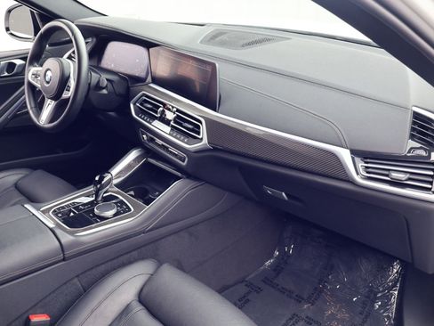 Used 2022 BMW X6 M50i w/ Premium Package AWD/4WD image 25