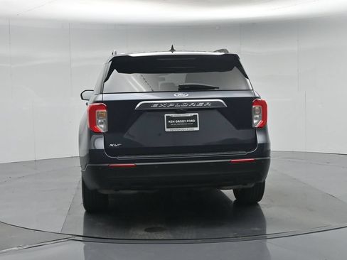 Used 2023 Ford Explorer XLT RWD image 55