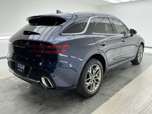 Used 2025 Genesis GV70 2.5T image 4