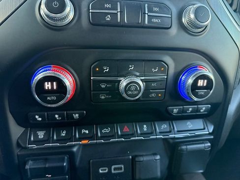 Used 2020 GMC Sierra 2500 Denali image 18