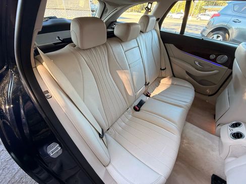 Used 2018 Mercedes-Benz E 400 4MATIC Wagon image 24