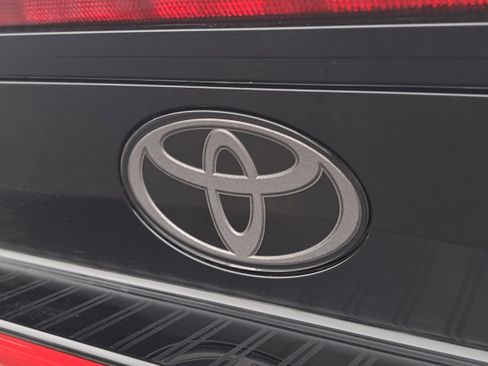 New 2026 Toyota Prius XLE image 7