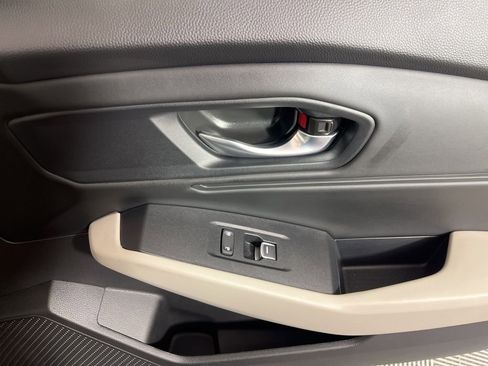 Certified 2025 Honda Accord SE image 10