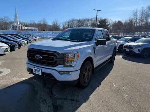 Used 2022 Ford F150 XLT w/ Equipment Group 302A High image 11