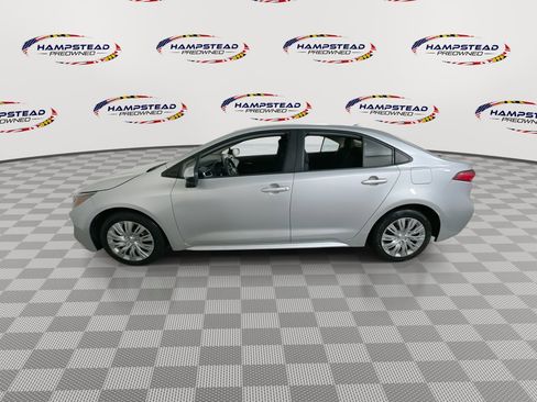 Used 2020 Toyota Corolla LE image 5