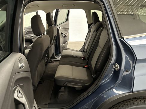 Used 2018 Ford Escape SE w/ SE Sync 3 Package FWD image 19