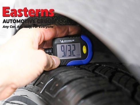 Used 2023 Ford Edge SEL image 27