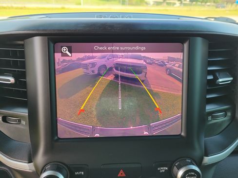 Used 2020 RAM 1500 Big Horn AWD/4WD image 15