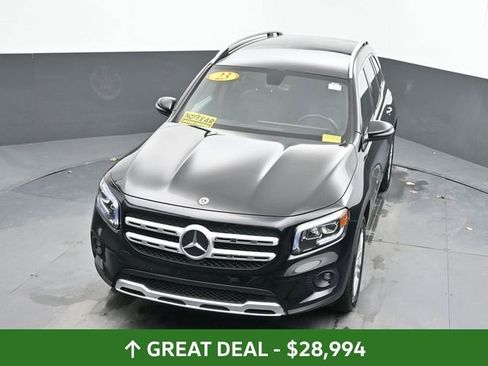 Used 2023 Mercedes-Benz GLB 250 4MATIC image 39