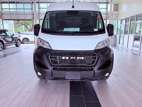 Used 2025 RAM ProMaster 3500 w/ Convenience Group FWD image 2