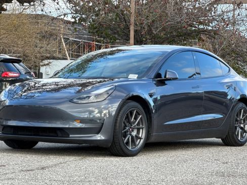Used 2022 Tesla Model 3 Long Range image 8