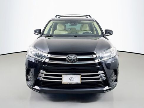 Used 2018 Toyota Highlander Limited image 2