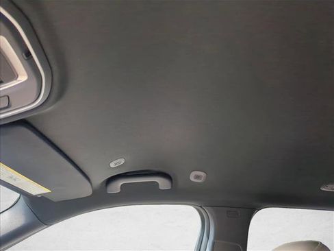 Used 2025 Jeep Grand Cherokee Limited image 11