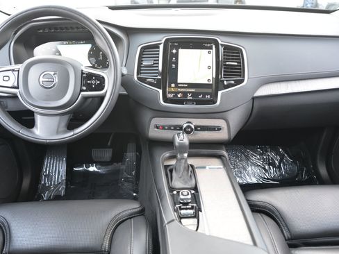 Used 2021 Volvo XC90 T6 Inscription w/ Protection Package Premier image 24