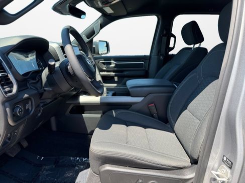 Used 2025 RAM 1500 Big Horn AWD/4WD image 10