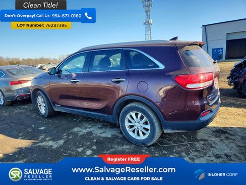 Used 2017 Kia Sorento AWD w/ LX V6 Convenience Package image 3