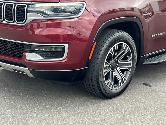 Used 2022 Jeep Wagoneer Series III AWD/4WD image 7