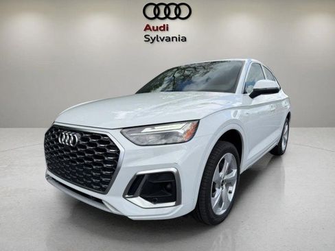 Certified 2025 Audi Q5 2.0T Premium Plus w/ Premium Plus Package AWD/4WD image 4
