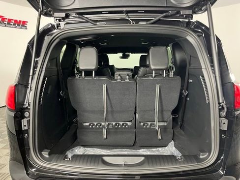 New 2026 Chrysler Voyager LX image 25