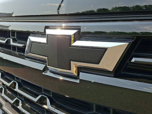 Used 2025 Chevrolet Silverado 1500 LT Trail Boss w/ LPO, Dark Essentials Package AWD/4WD image 30