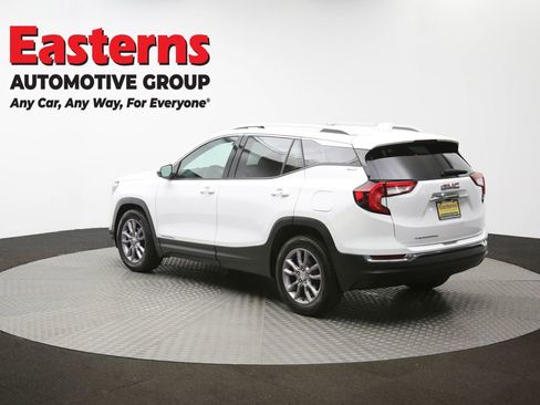 Used 2024 GMC Terrain SLT image 66