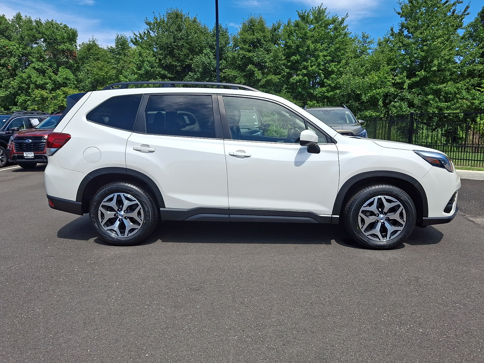Certified 2024 Subaru Forester Premium AWD/4WD image 8