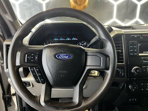 Used 2017 Ford F250 XL w/ Power Equipment Group AWD/4WD image 14