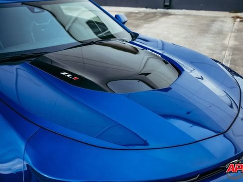 Used 2020 Chevrolet Camaro ZL1 image 29