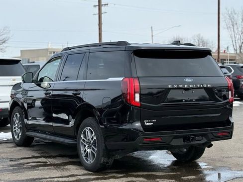 Used 2025 Ford Expedition Active image 49