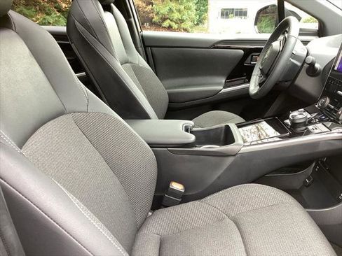 Certified 2025 Toyota bZ4X AWD image 4