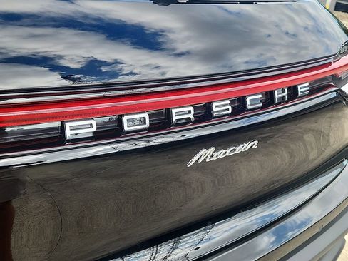 New 2026 Porsche Macan image 25