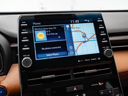 Used 2020 Toyota Avalon Limited w/ Advanced Safety Package FWD image 32