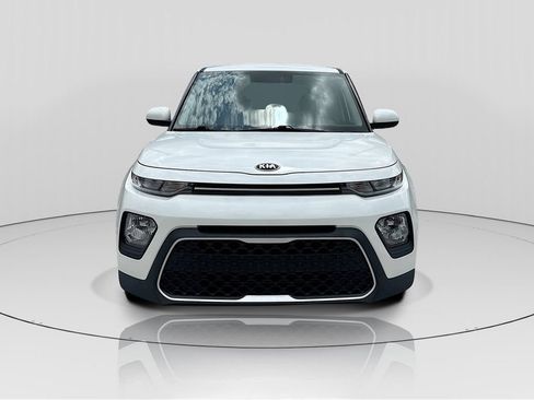Used 2020 Kia Soul LX FWD image 2