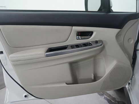 Used 2015 Subaru Crosstrek 2.0i Premium image 19