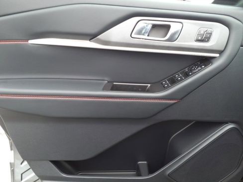 New 2025 Ford Explorer ST-Line w/ Premium Package image 12