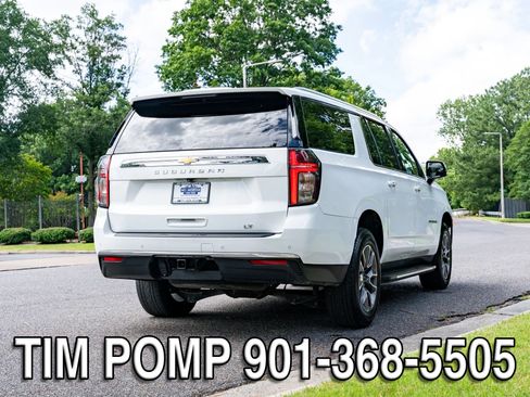 Used 2022 Chevrolet Suburban LT w/ Luxury Package RWD image 6