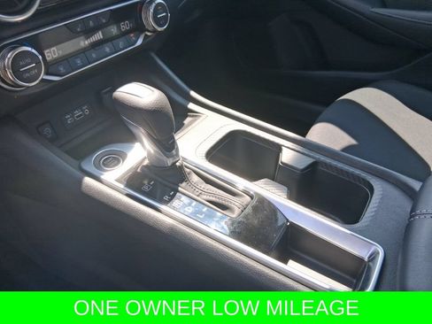 Used 2025 Nissan Sentra SV w/ All-Weather Package FWD image 16