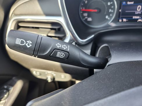 Used 2020 Chevrolet Equinox LT image 15