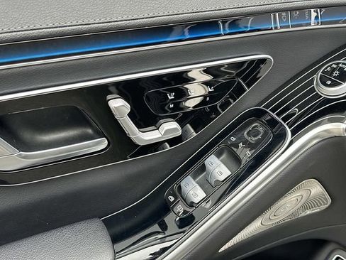 Used 2022 Mercedes-Benz S 500 4MATIC image 16