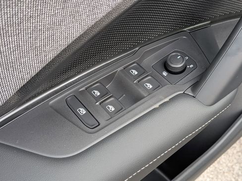 New 2026 Volkswagen Tiguan S image 13