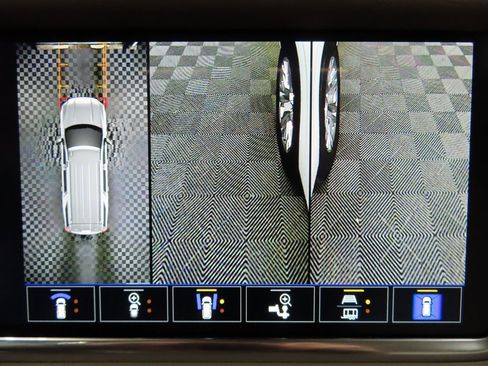 Used 2024 GMC Yukon Denali image 20