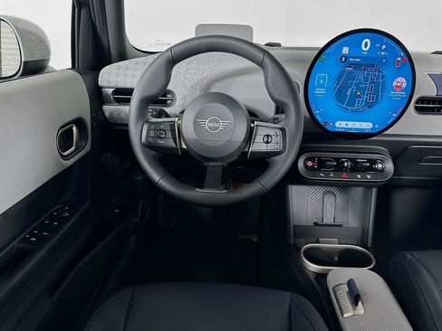 Certified 2025 MINI Cooper S image 18