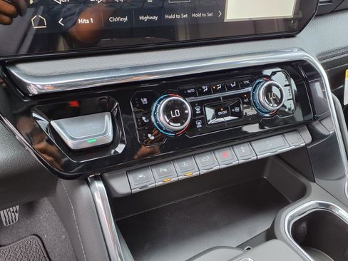 New 2025 GMC Sierra 1500 Denali w/ Technology Package image 15