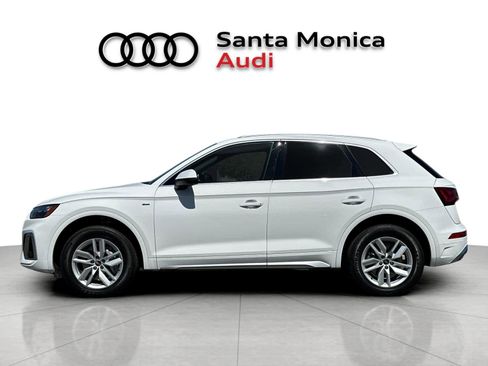 Used 2023 Audi Q5 2.0T Premium w/ Convenience Package image 5
