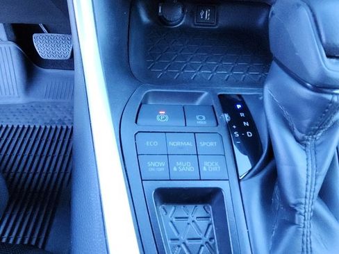 Certified 2024 Toyota RAV4 LE image 19