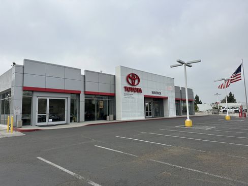 Used 2022 Toyota Tacoma SR image 30